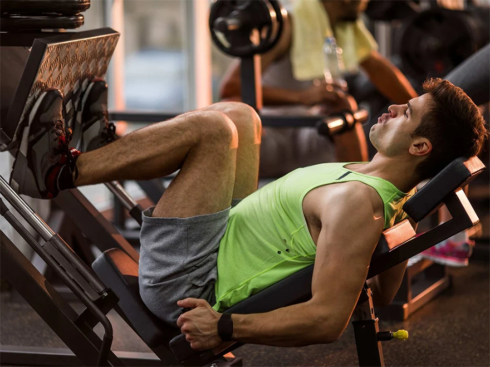 ခြေထောက် curl vs leg press: မင်းရဲ့ခြေထောက်လေ့ကျင့်ခန်းအတွက်ဘယ်ဟာကပိုကောင်းတာလဲ။