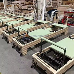 Maple Wood & Beech Wood သည်ပြုပြင်ပြောင်းလဲရေးသမား